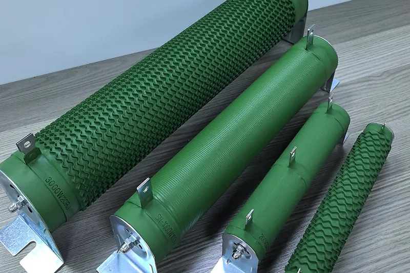 고전력 세라믹 저항기는 견인력과 재생 에너지를 위한 탁월한 열 방출을 제공합니다.